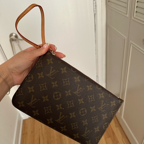 Louis Vuitton Brown and Tan Monogram Clutch - Picture 1 of 2